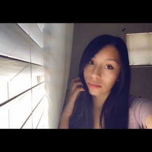 Meet your Posher, Esmeralda